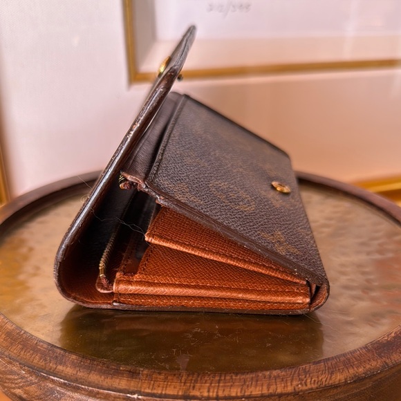 Louis Vuitton Monogram Brown Wallet - Picture 5 of 16